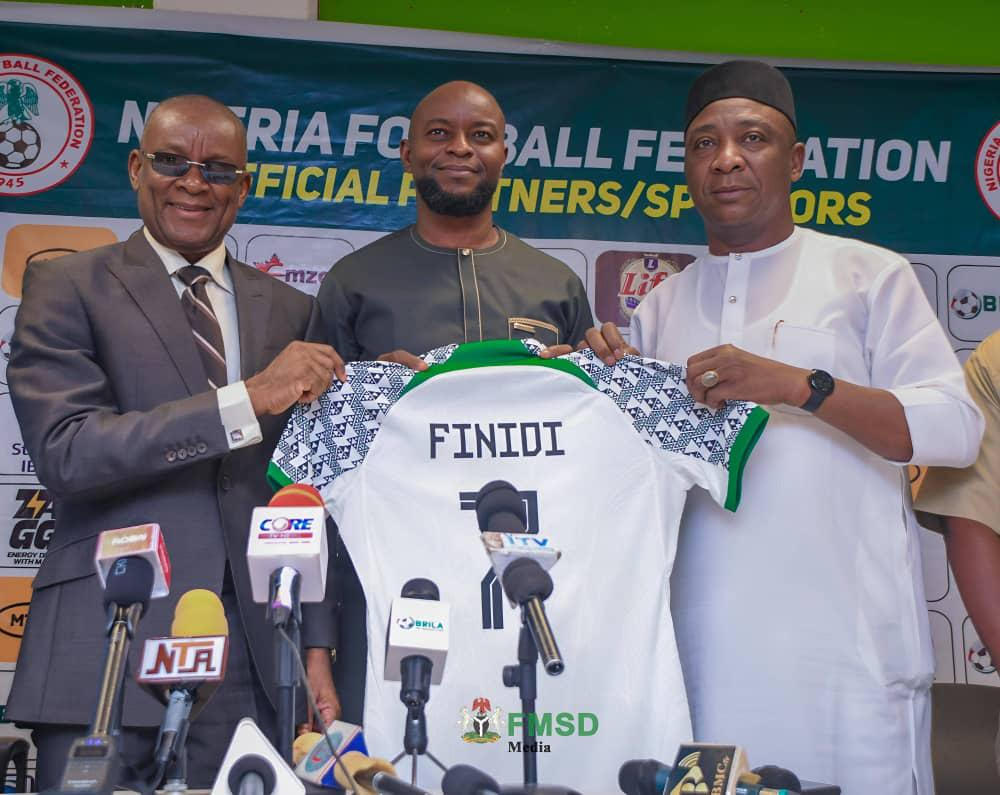 Findi announced as new super eagles caoch, and gets his customized wear