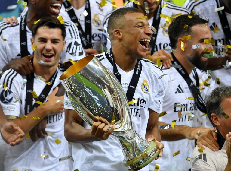 Kylian Mbappe winning super cup