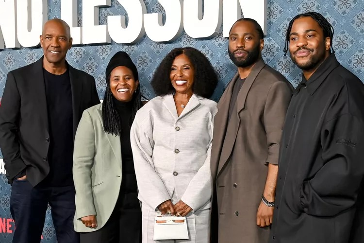 Denzel Washington Joins Family to Celebrate Premiere of ‘The Piano Lesson’