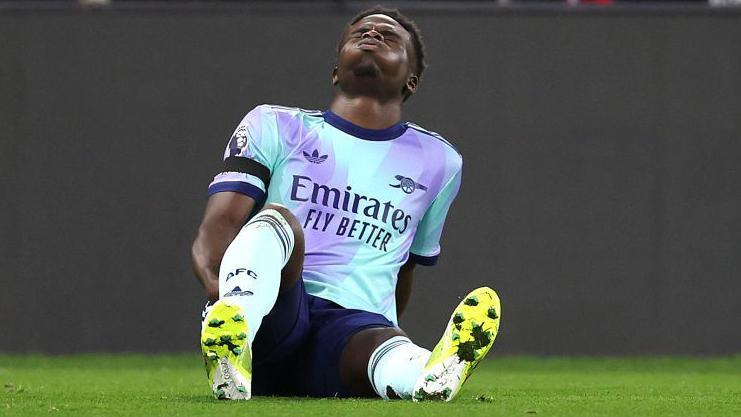 Arsenal Winger, Saka, Out for ‘Many Weeks’ Due to Hamstring Injury