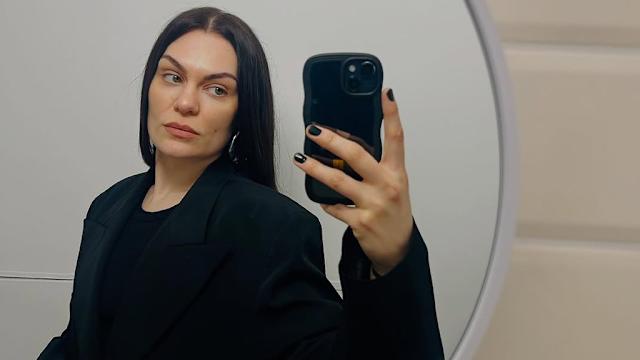 Jessie J Denies Pregnancy Speculation