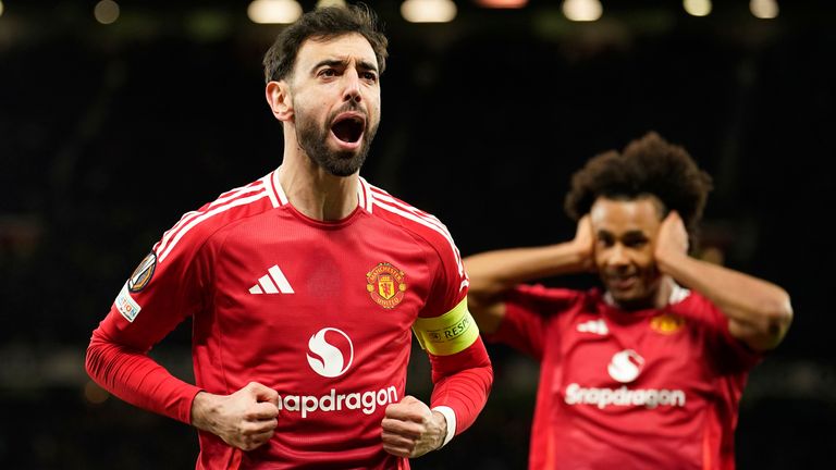 Manchester United Qualify For Quarterfinals