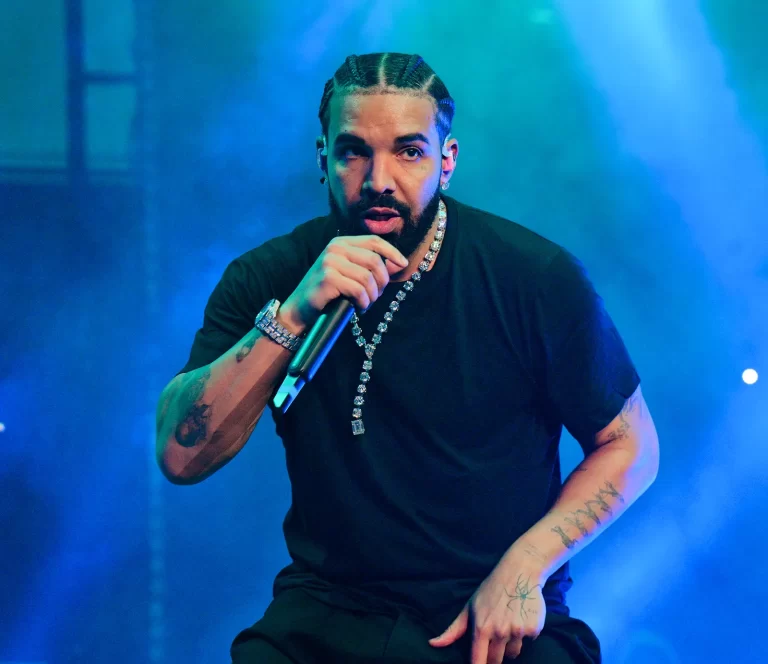Drake Becomes The First Artist Surpass 500M RIAA Certification units