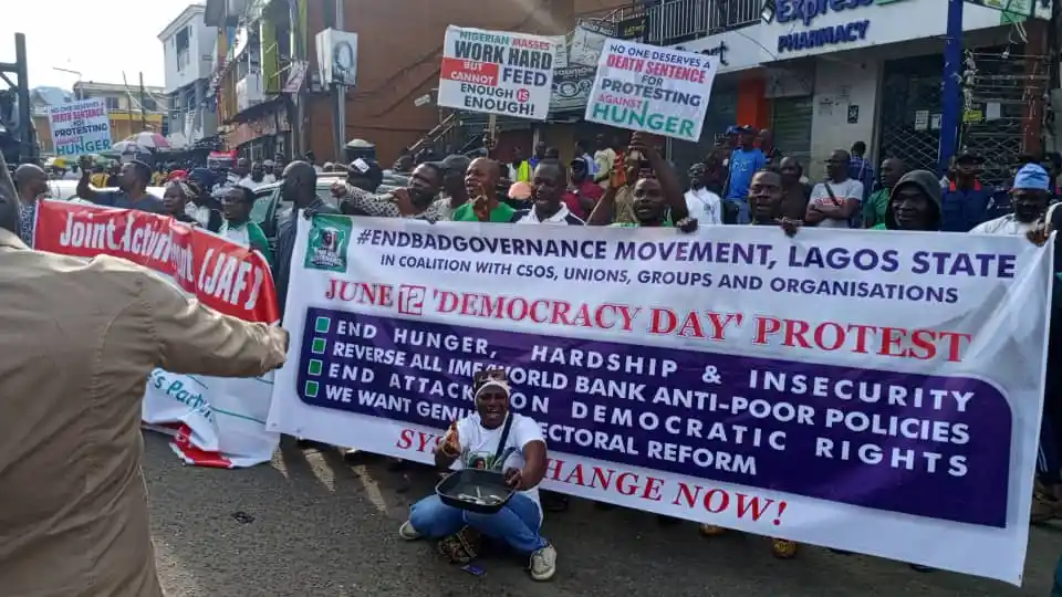 A heavy police presence, including officers from the Nigeria Police Force’s Area F Division, was observed as groups of protesters began assembling at the Ikeja underbridge in Lagos to mark June 12 Democracy Day.