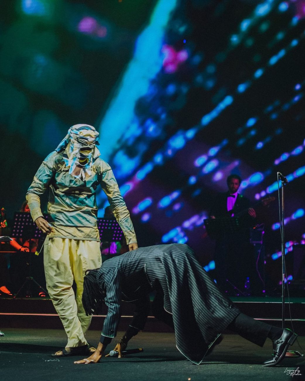 Nigerian music legend Lagbaja makes rare public appearance at Fireboy's Toronto concert