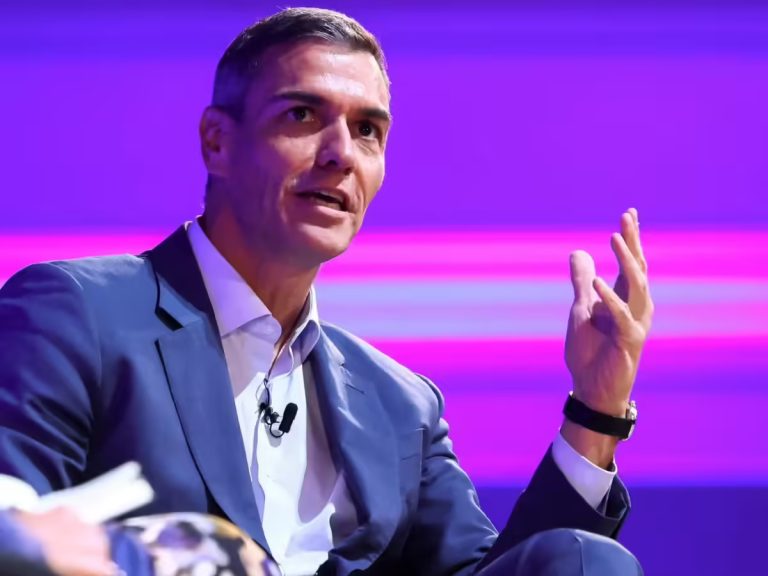 Spain’s Sánchez Tells Trump “No to War” Over US Base Request